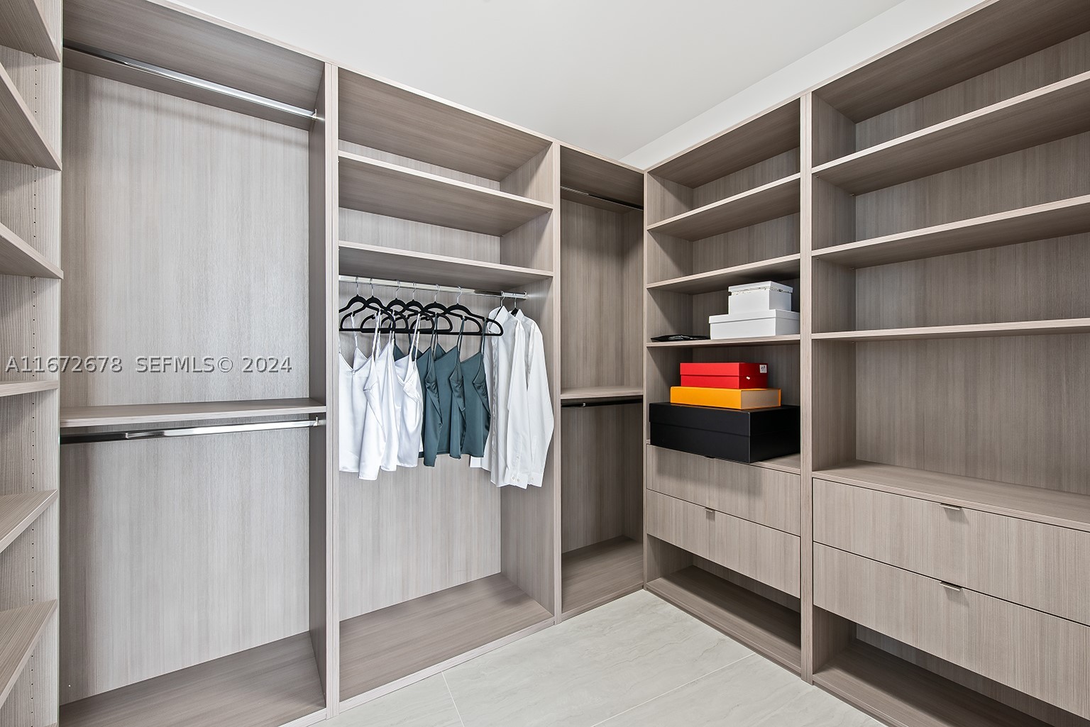 PARAMOUNT MIAMI WORLDCENT - Residential