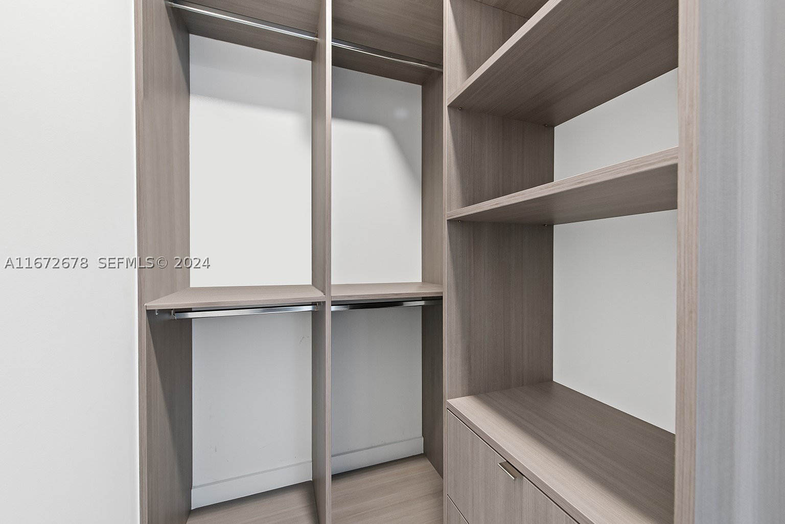 PARAMOUNT MIAMI WORLDCENT - Residential