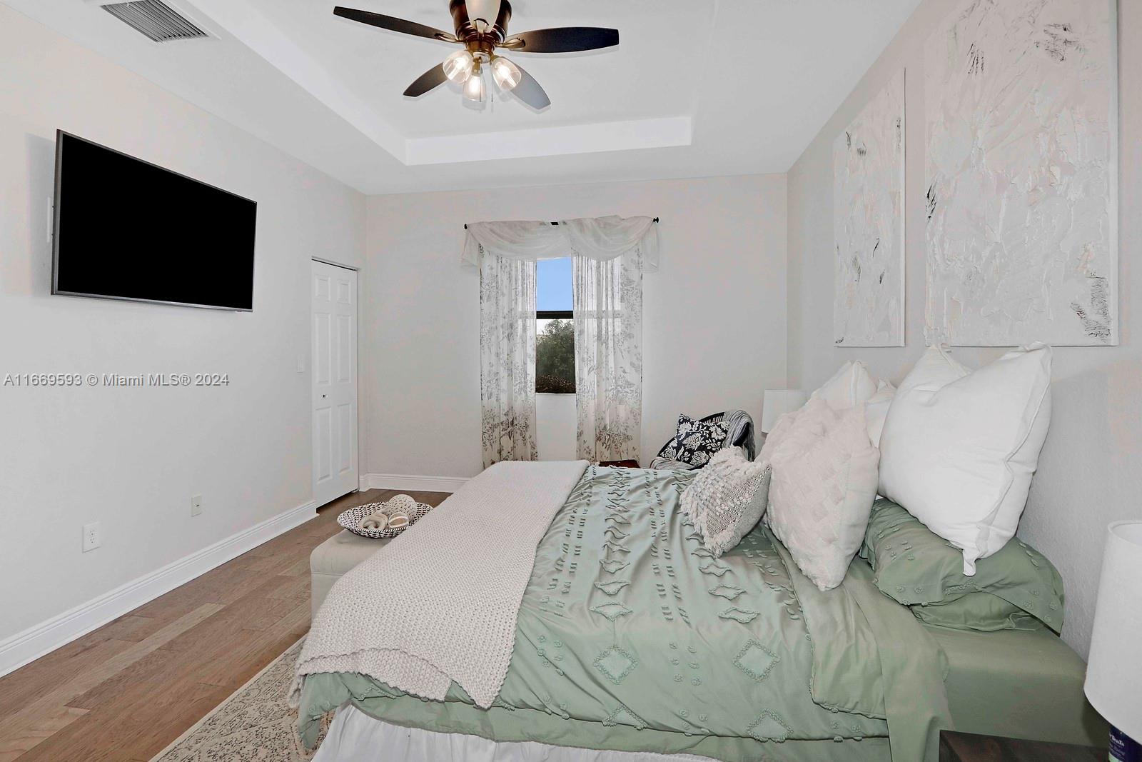 LAKES BY THE BAY FAYE REP - Residential