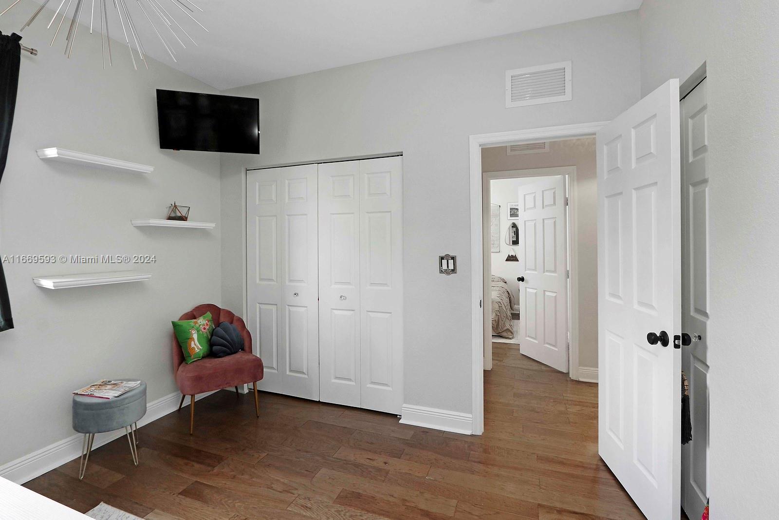 LAKES BY THE BAY FAYE REP - Residential