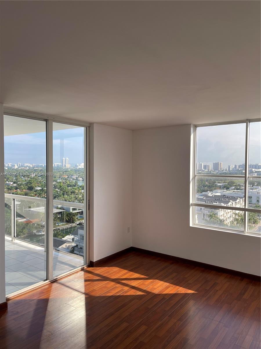 SUNSET HARBOUR NORTH COND - Residential Lease