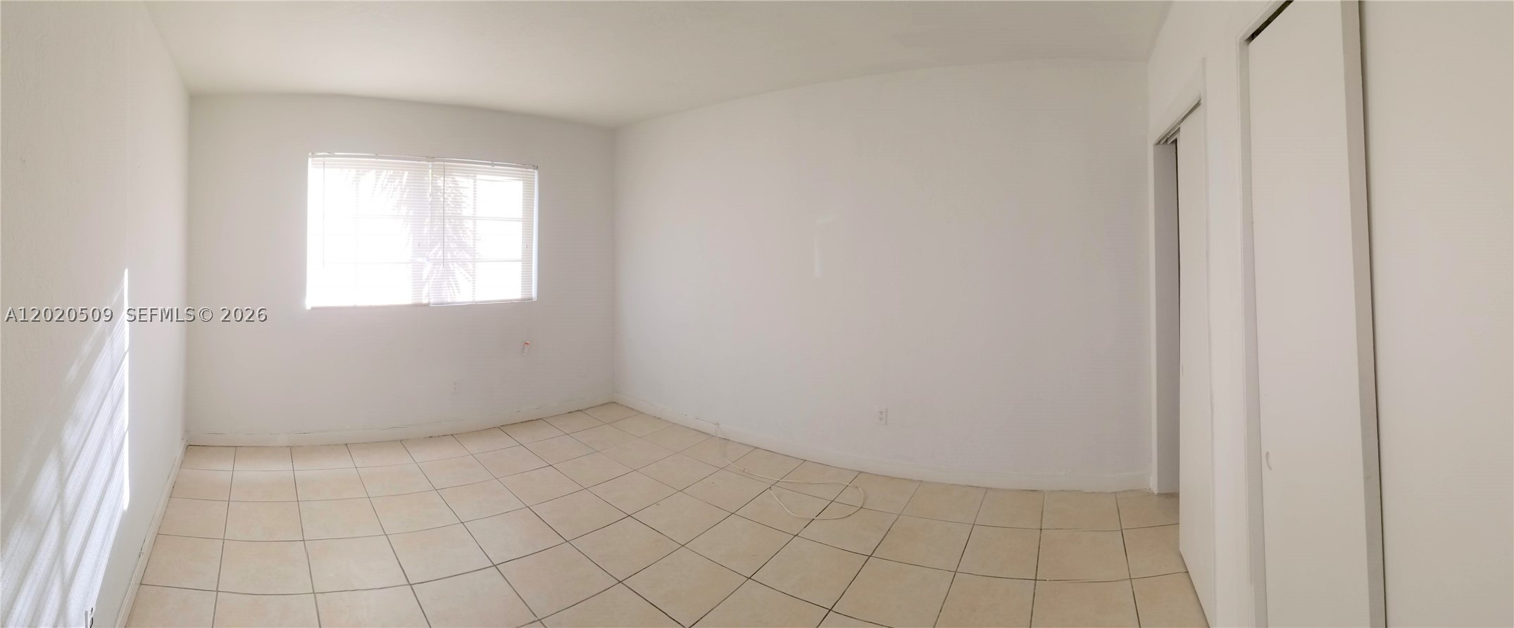 THE WHITE HOUSE CONDO - Residential