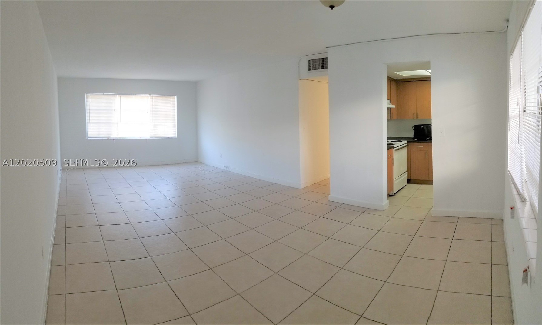 THE WHITE HOUSE CONDO - Residential