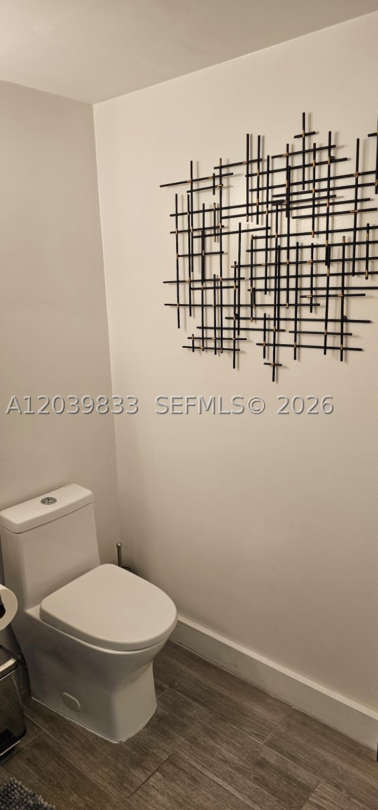 FAIRVIEW HOUSE CONDO - Residential