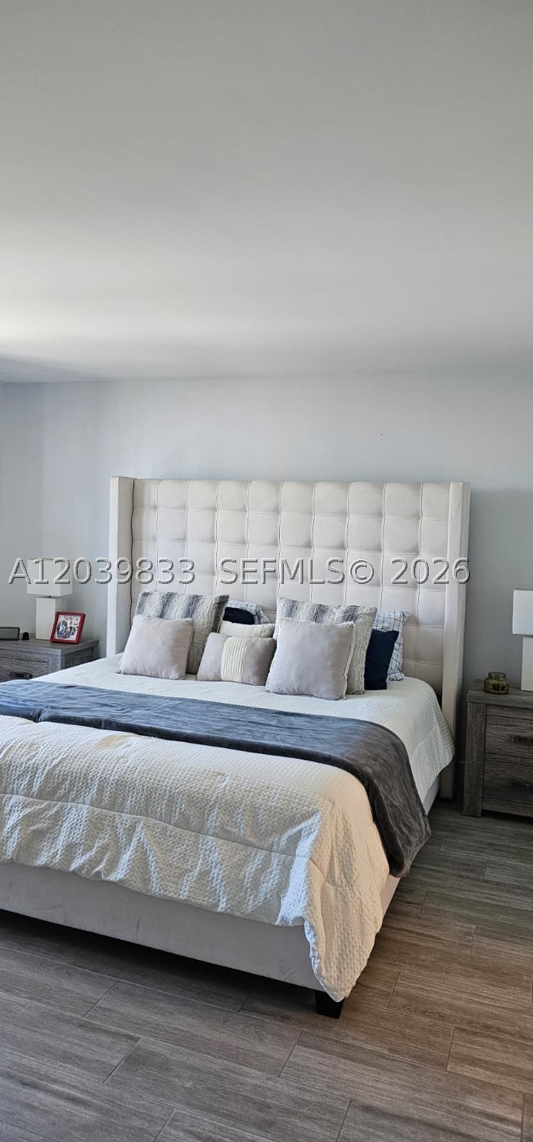 FAIRVIEW HOUSE CONDO - Residential