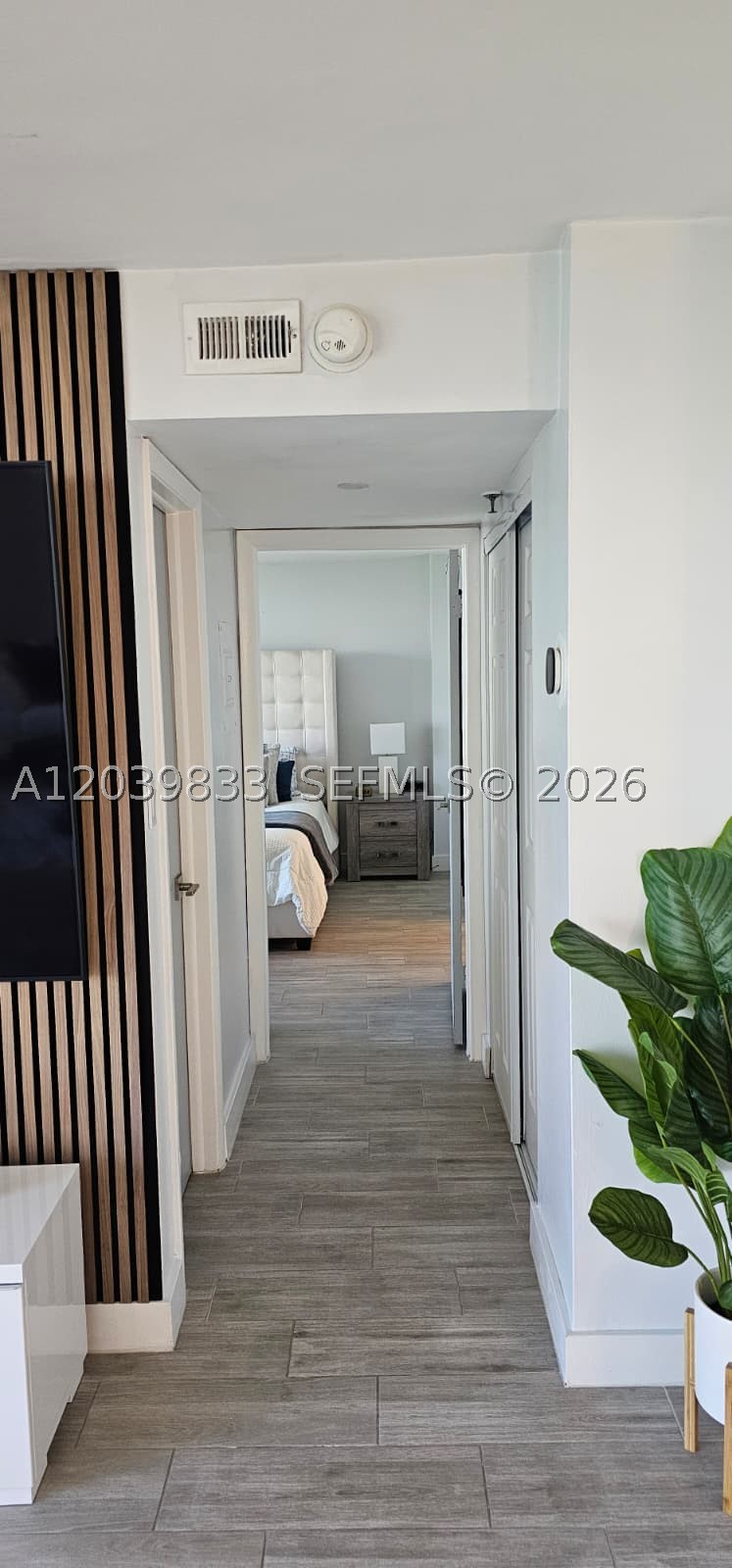 FAIRVIEW HOUSE CONDO - Residential