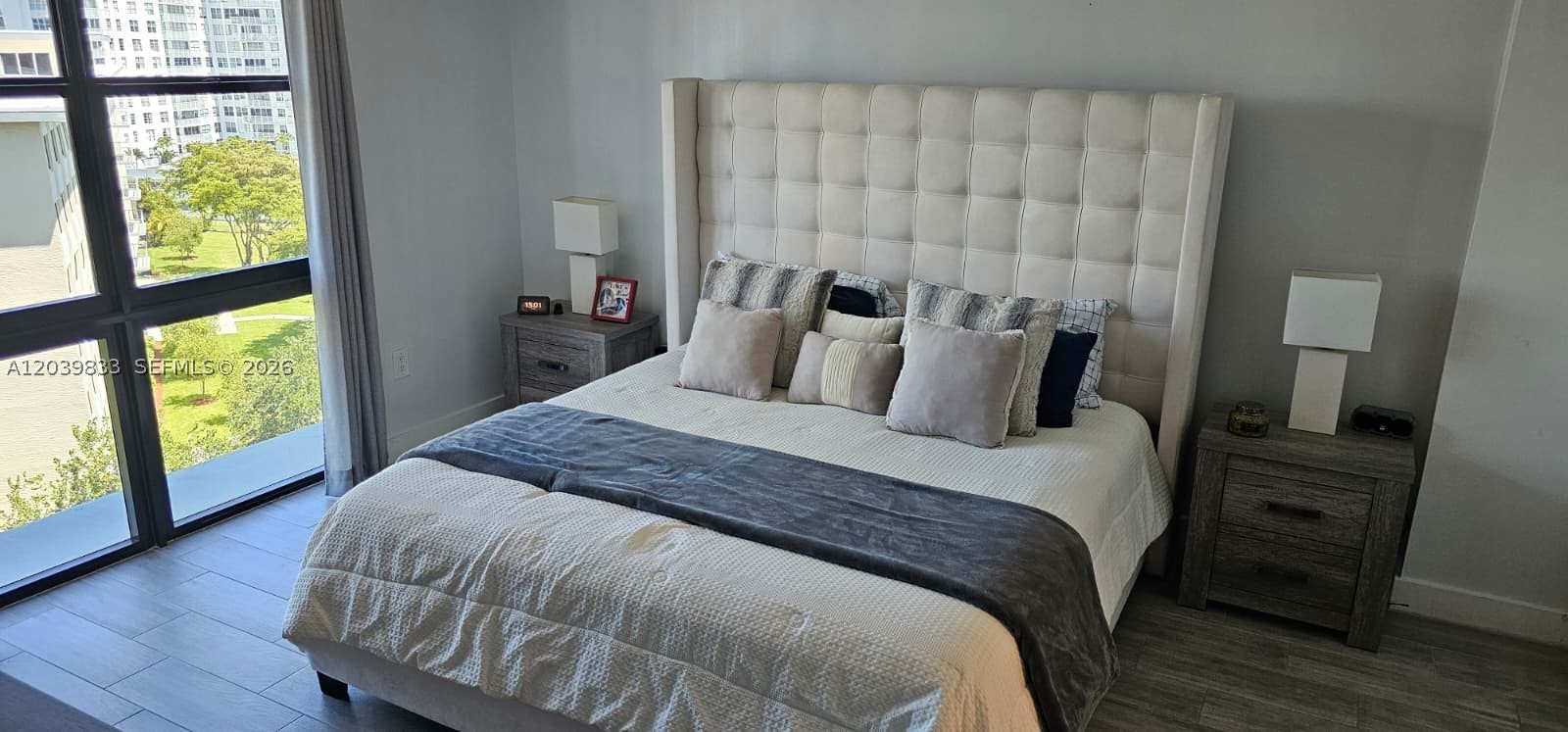 FAIRVIEW HOUSE CONDO - Residential