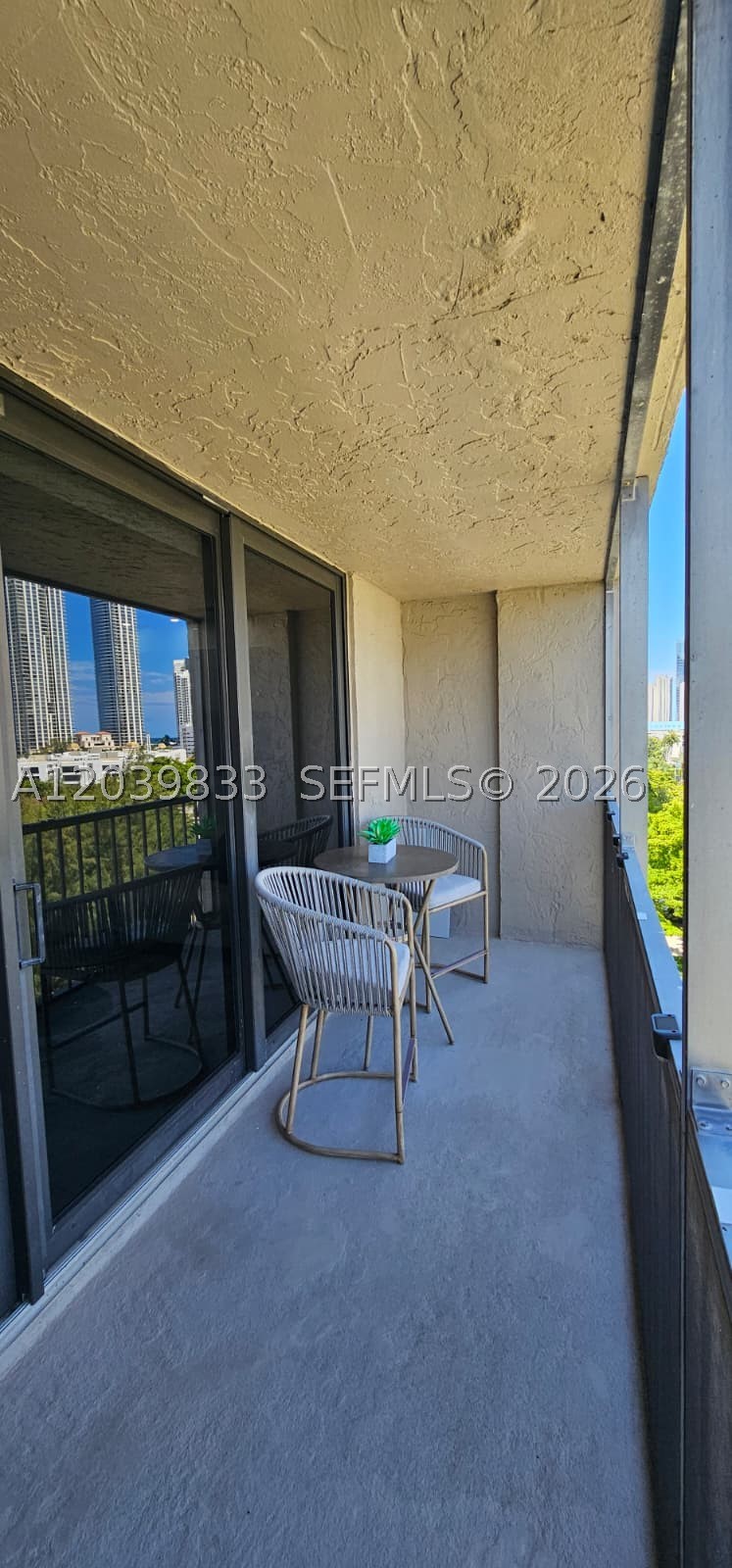FAIRVIEW HOUSE CONDO - Residential