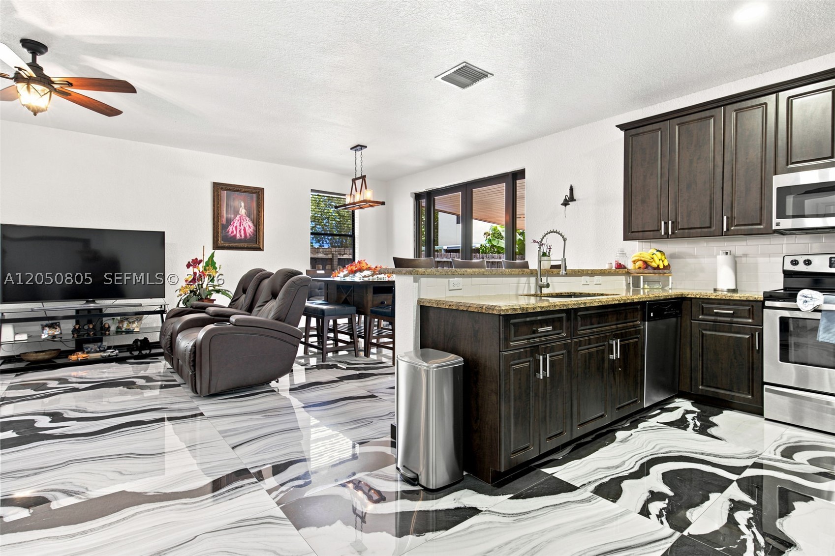 A H AT TURNPIKE SOUTH - Residential