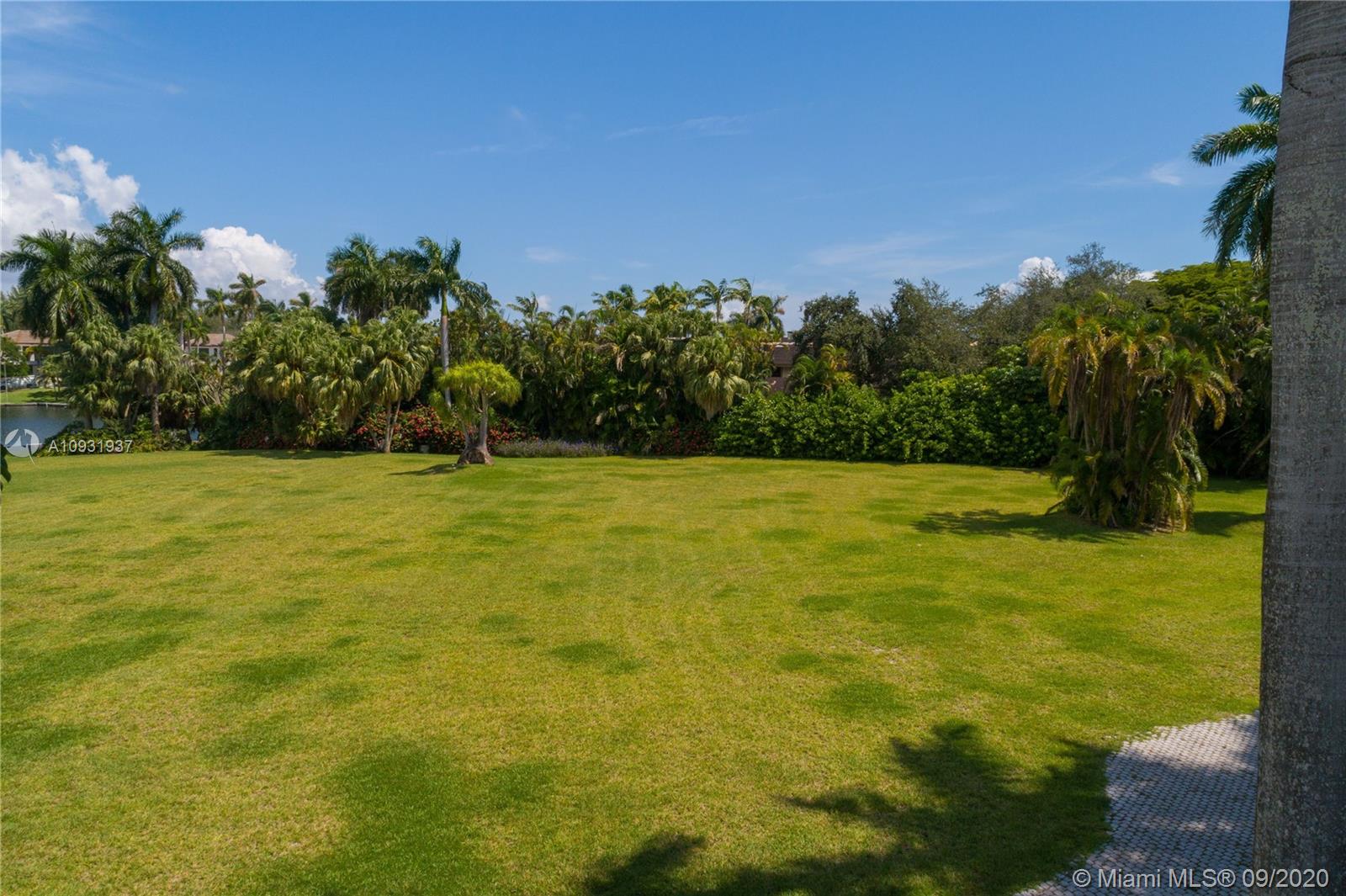 GABLES ESTATES NO 2 - Land