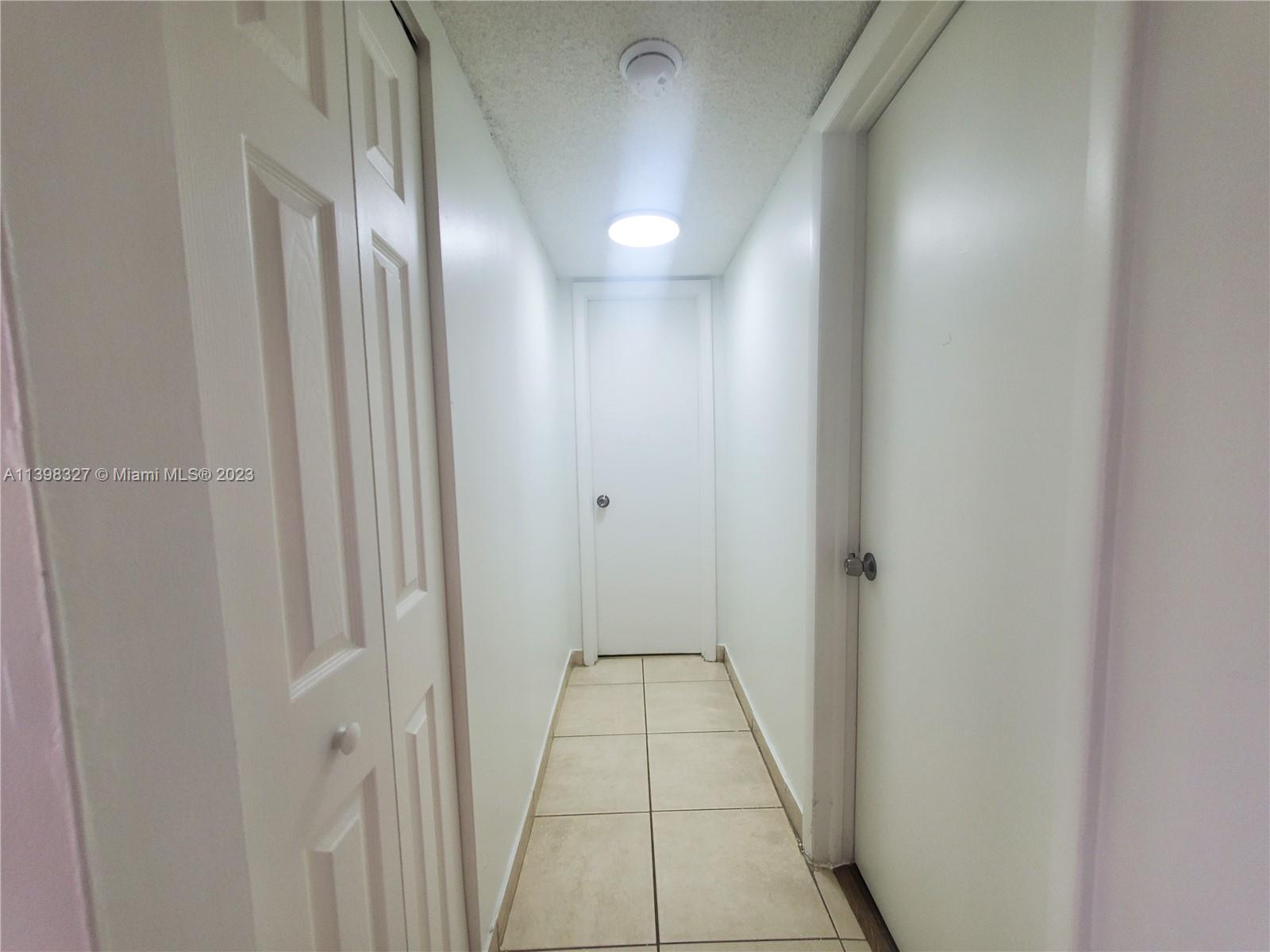 EL CONQUISTADOR SOUTH CON - Residential Lease