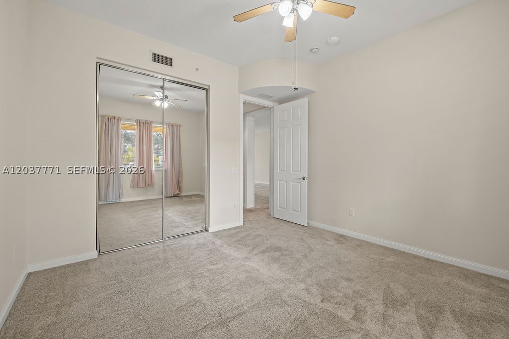 HARBOUR ISLE AT HUTCHINSO - Residential Lease