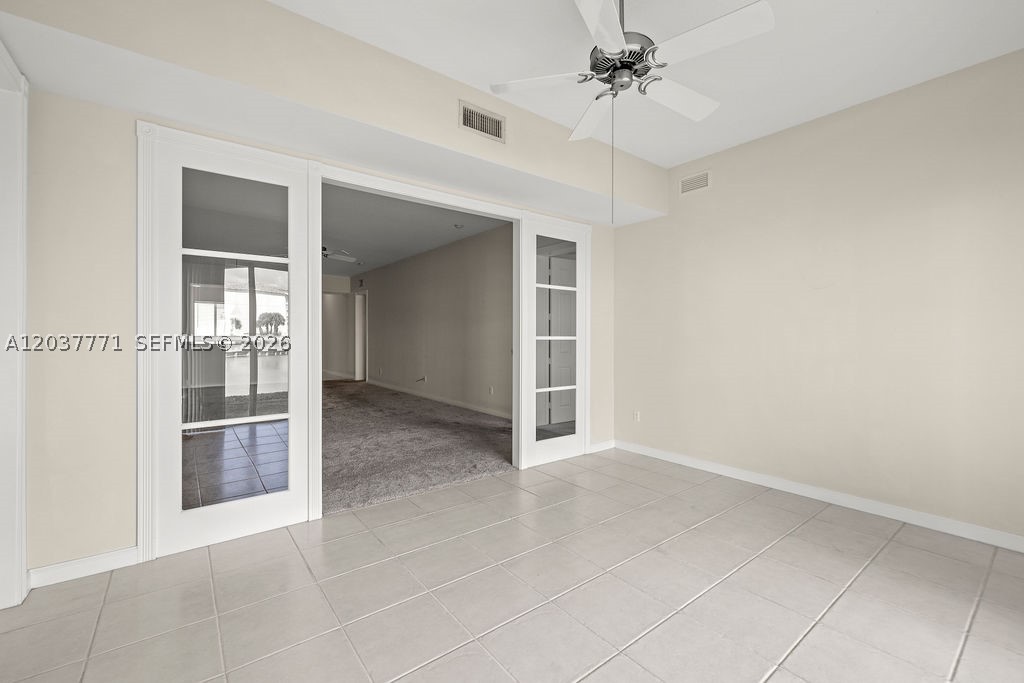 HARBOUR ISLE AT HUTCHINSO - Residential Lease