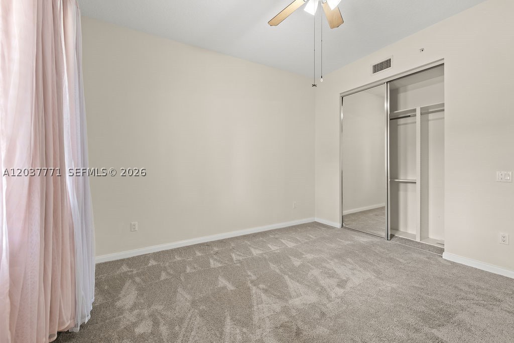 HARBOUR ISLE AT HUTCHINSO - Residential Lease