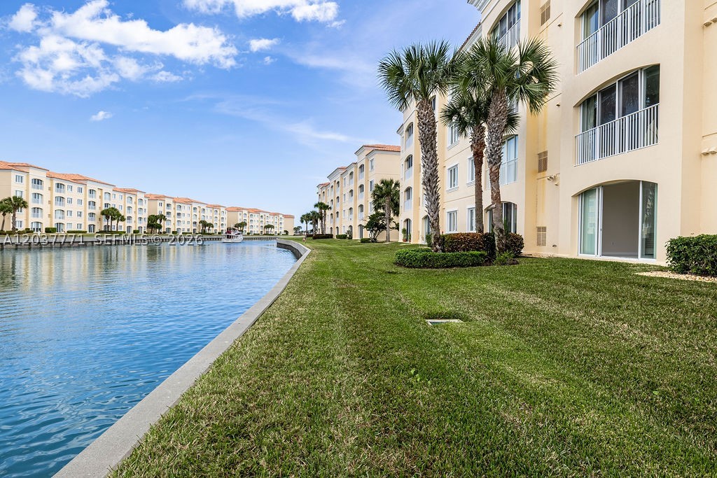 HARBOUR ISLE AT HUTCHINSO - Residential Lease