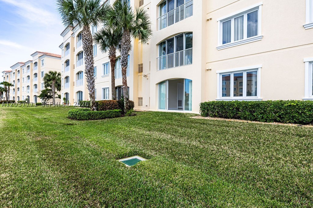 HARBOUR ISLE AT HUTCHINSO - Residential Lease