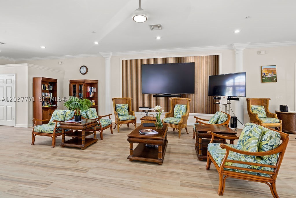 HARBOUR ISLE AT HUTCHINSO - Residential Lease