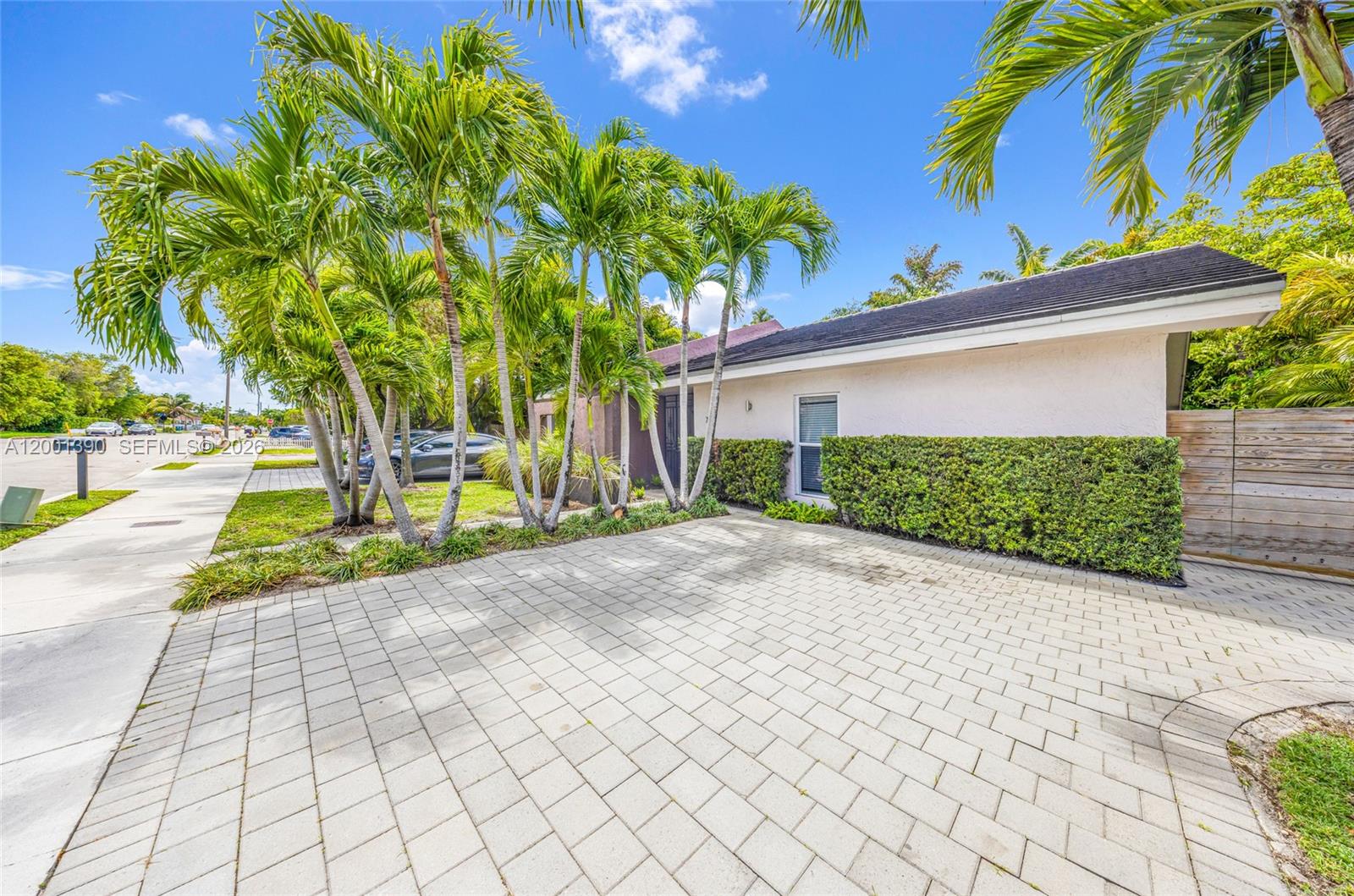 SWEETWATER HILLS - Residential Lease