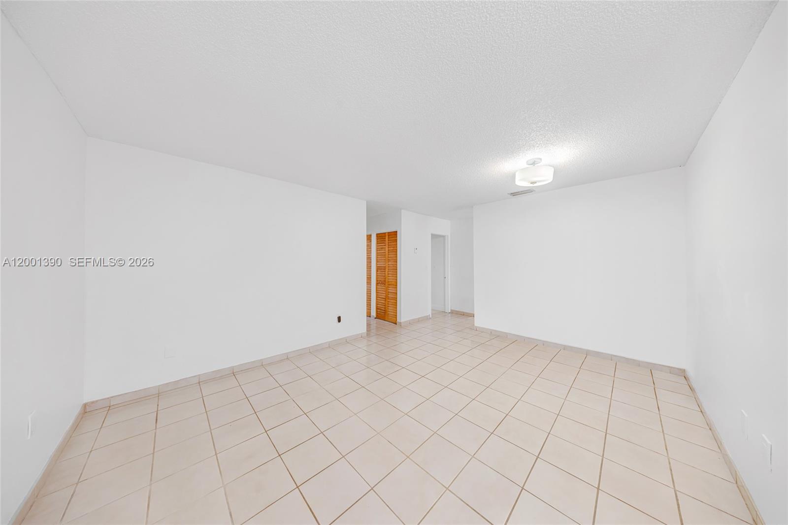 SWEETWATER HILLS - Residential Lease
