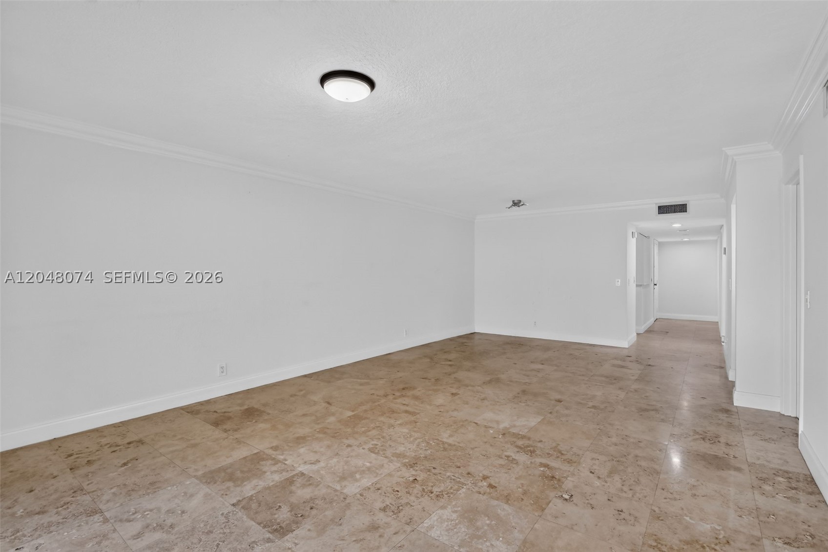 RACQUET CLUB APTS AT BONA - Residential