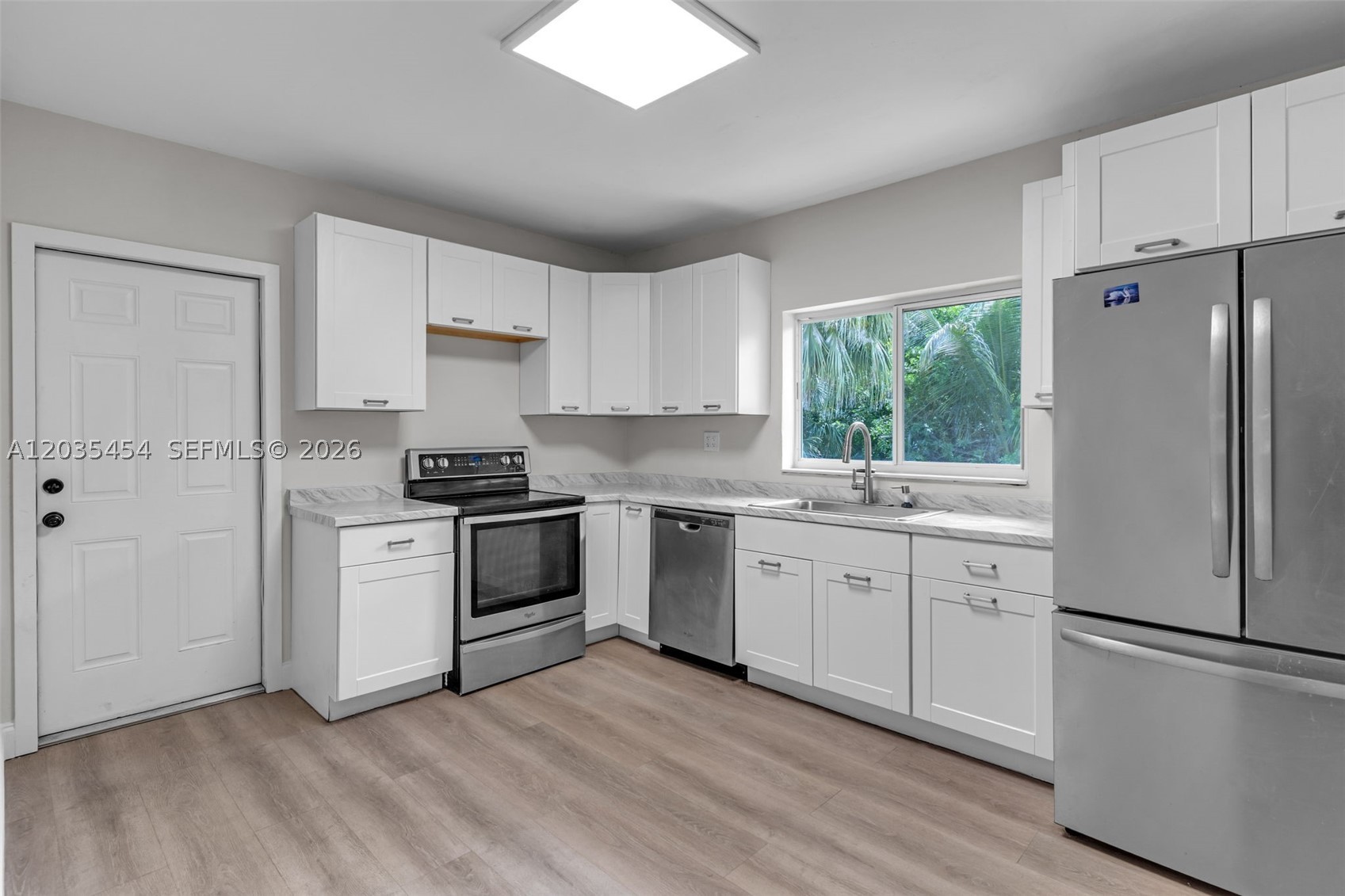 DOWNER PALMS DIV NO 1 - Residential