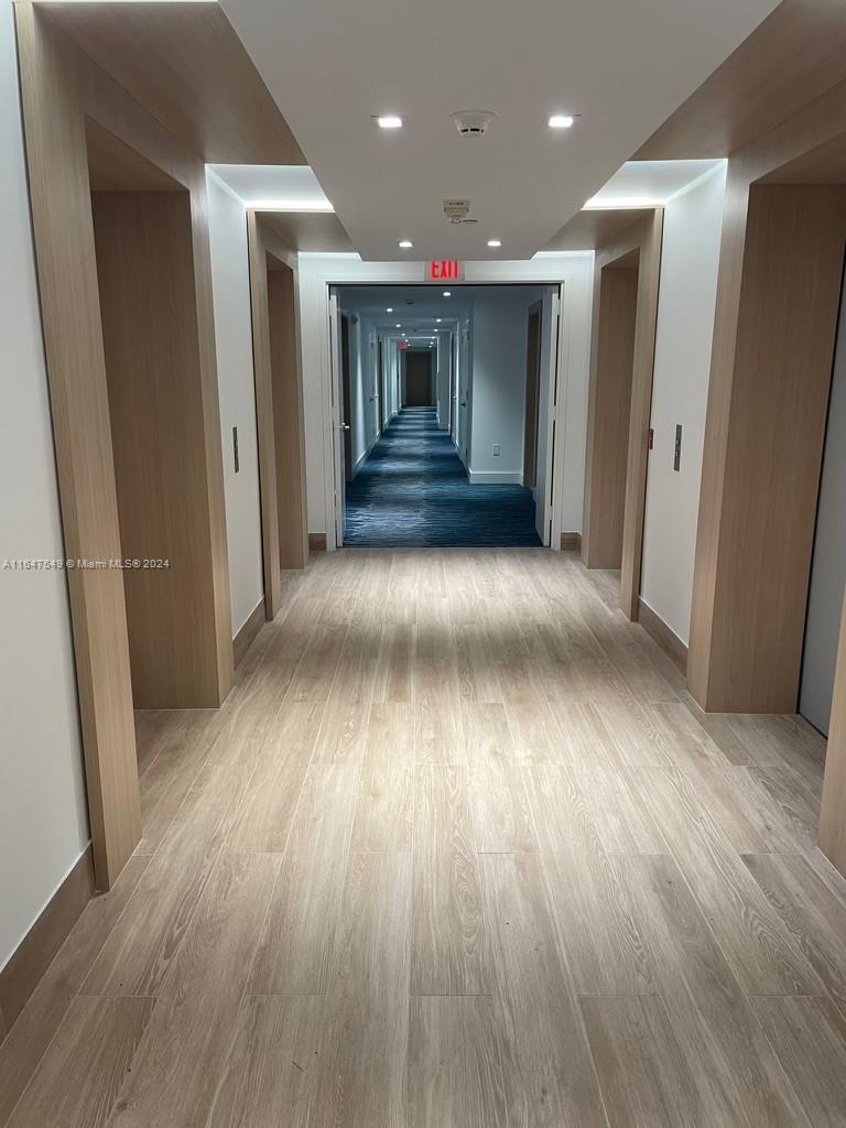 IVY CONDO - Residential