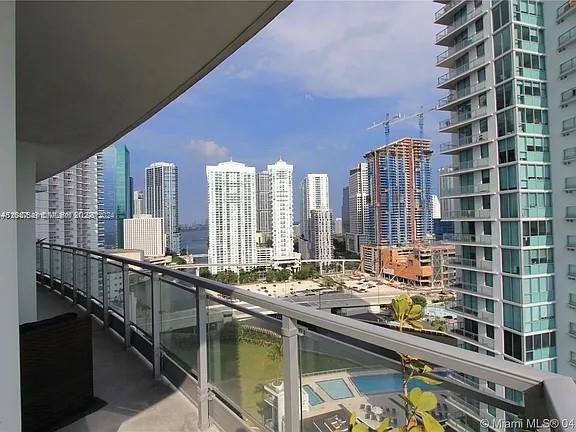 IVY CONDO - Residential