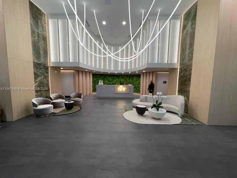 IVY CONDO - Residential