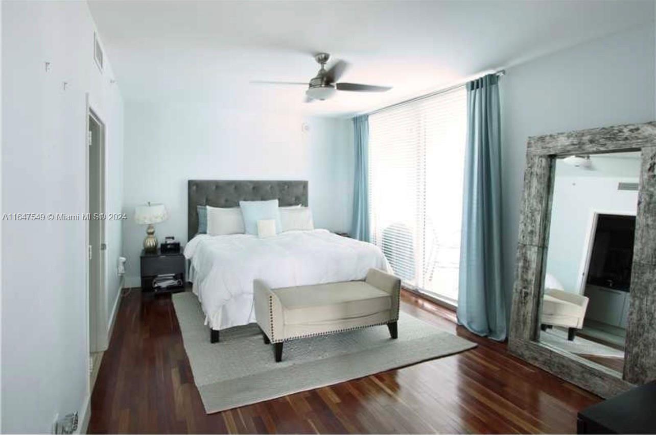 IVY CONDO - Residential