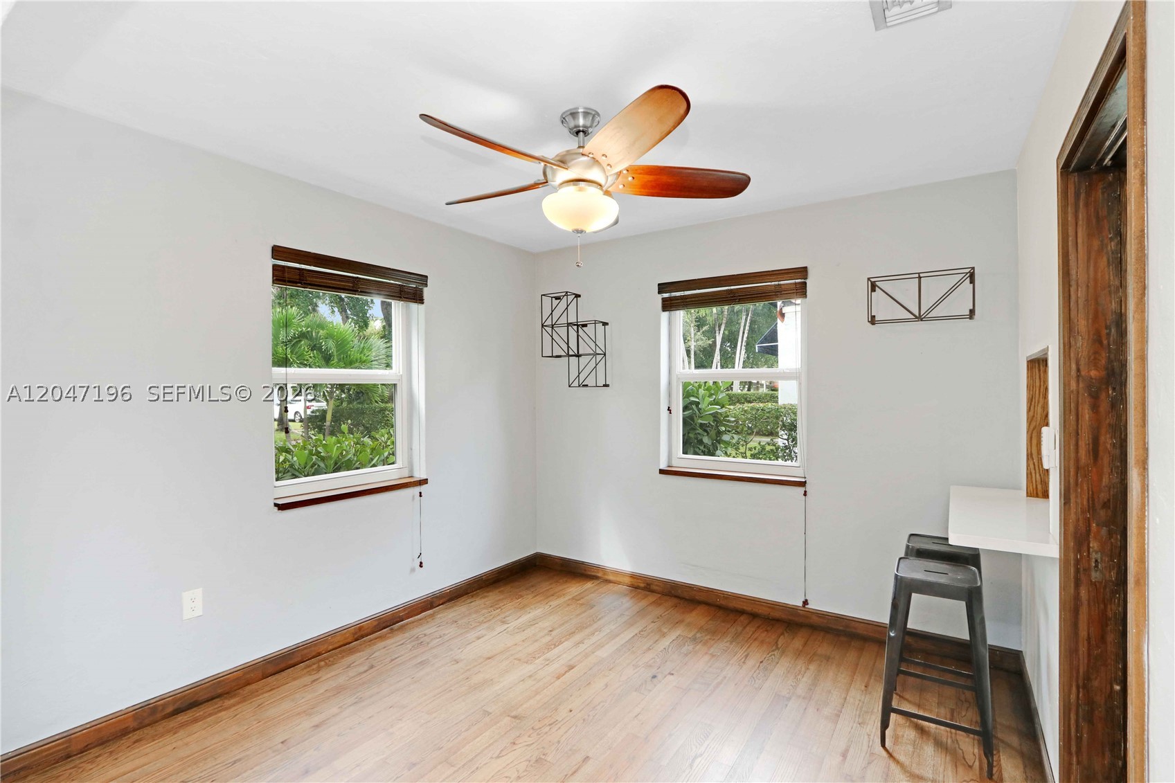COCONUT GROVE SEC 1 CORAL - Residential Lease