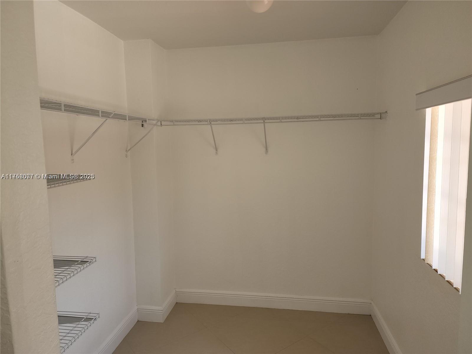 LAS ROSAS TOWNHOMES CONDO - Residential Lease