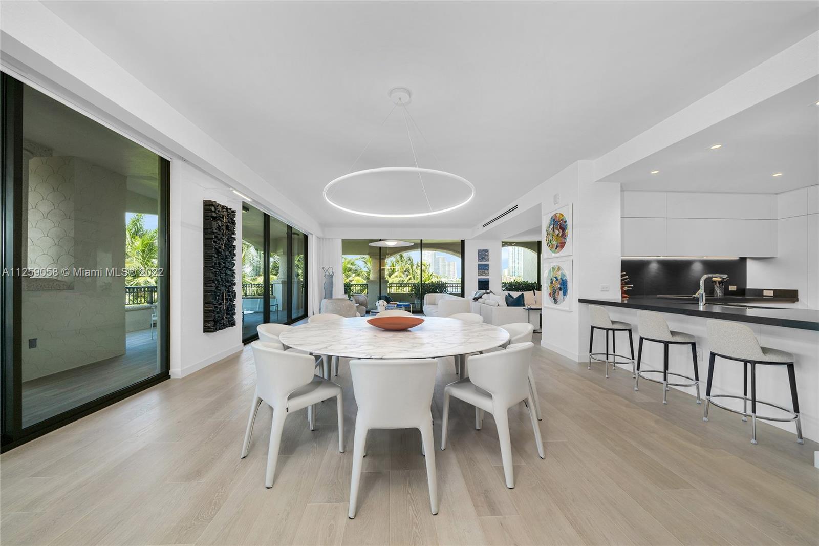 FISHER ISLAND - Residential