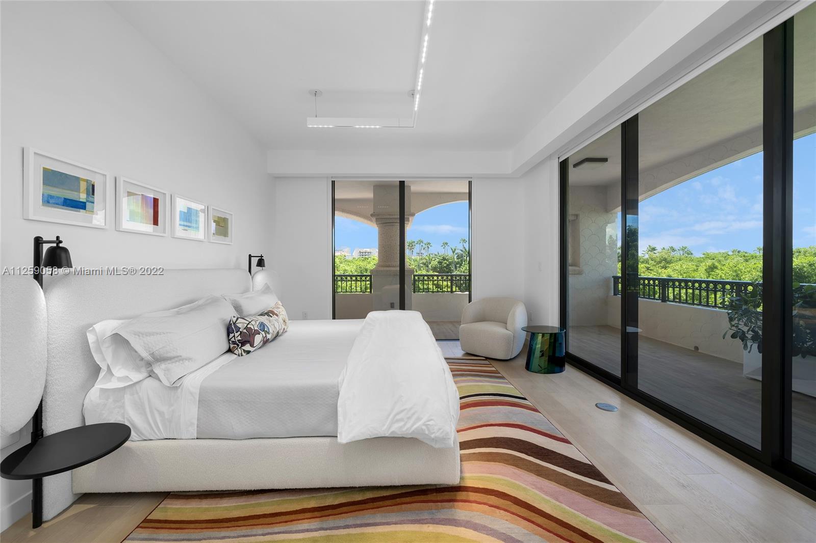 FISHER ISLAND - Residential