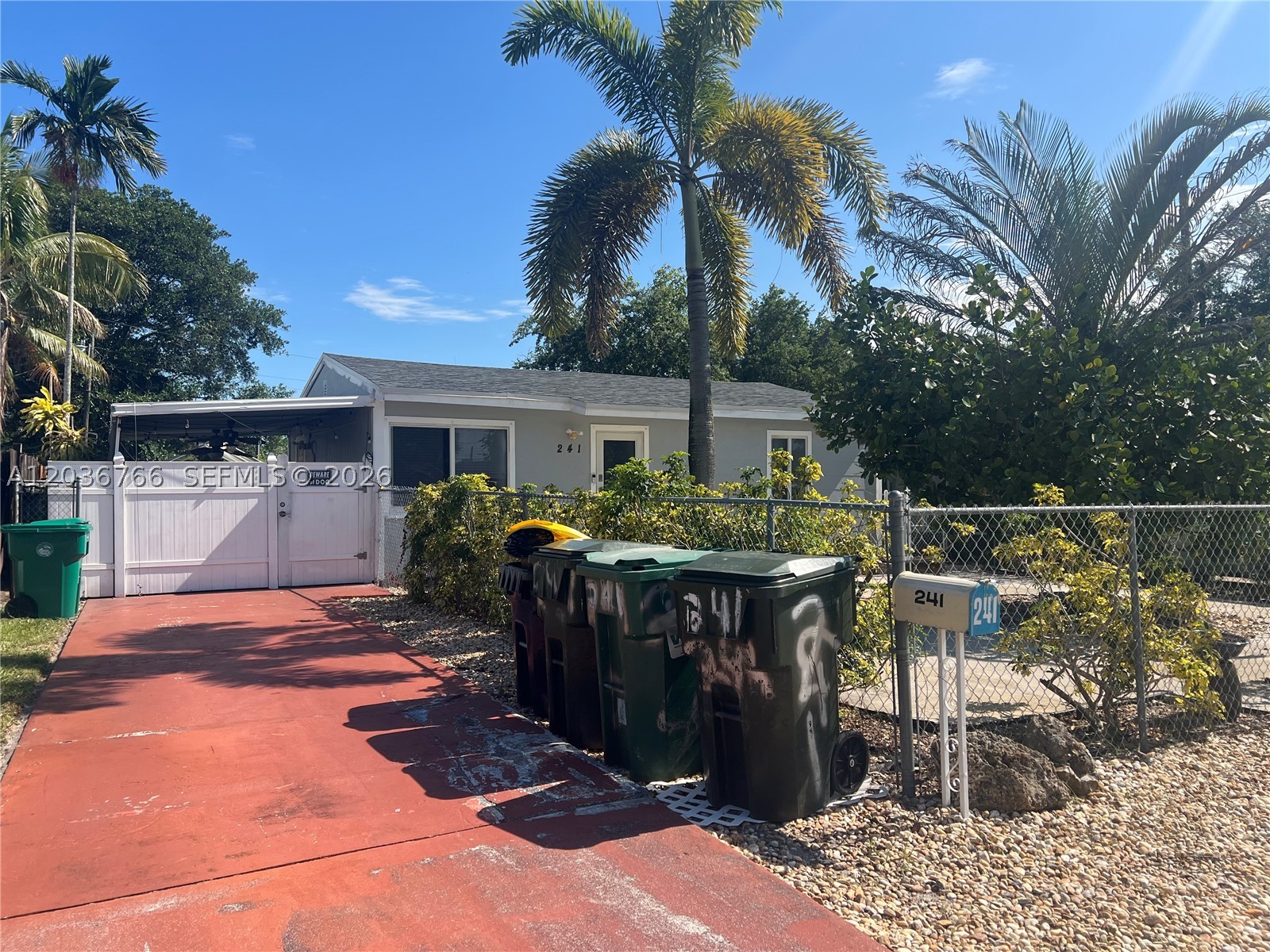 MODELO PARK - Residential Lease