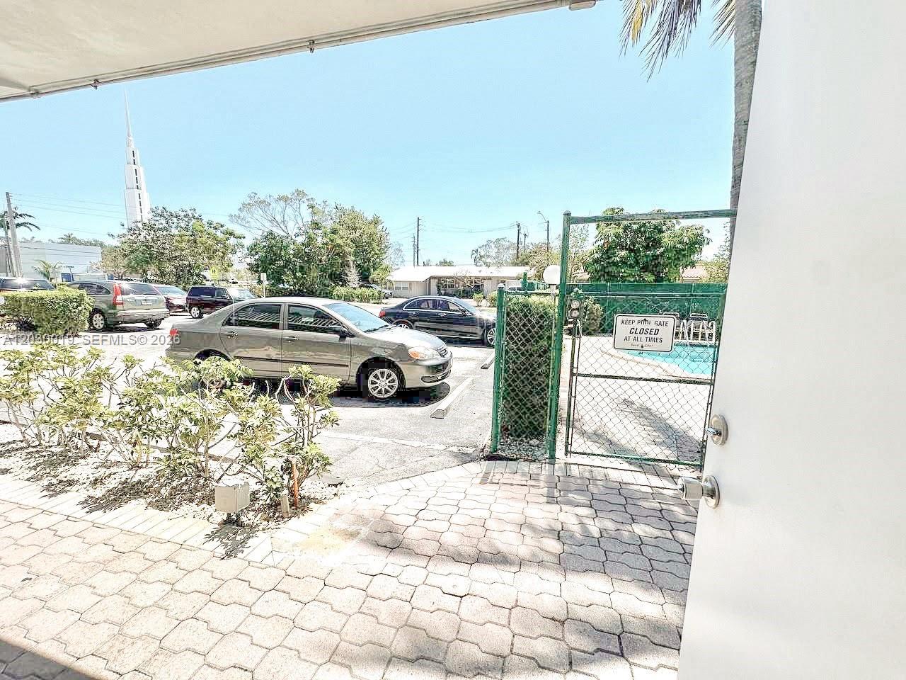 DORIA CONDO - Residential