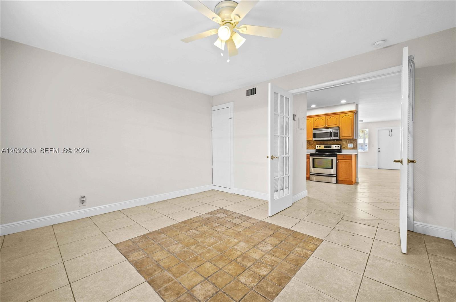 DORIA CONDO - Residential