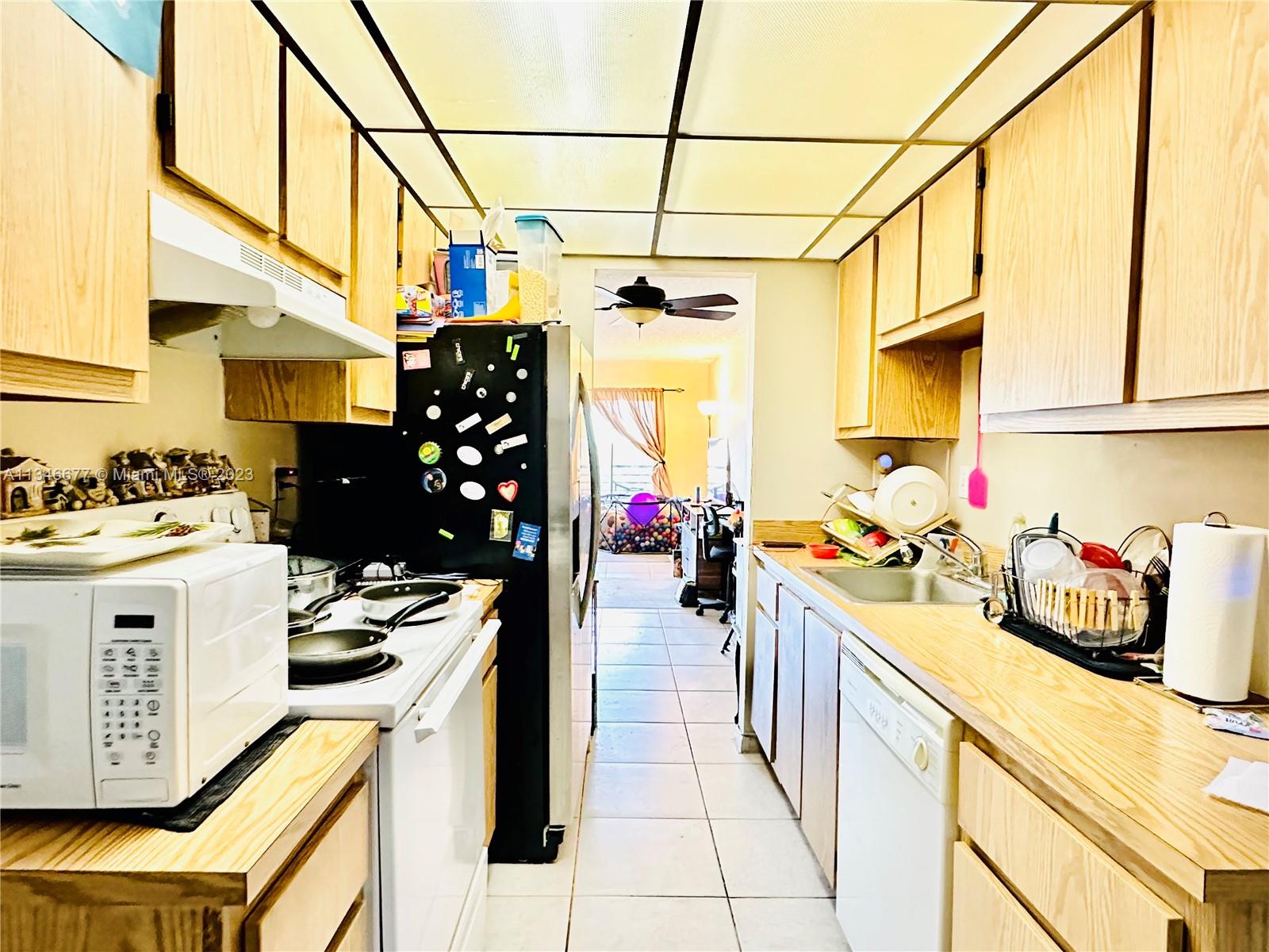 SUN RUN NO II CONDO - Residential