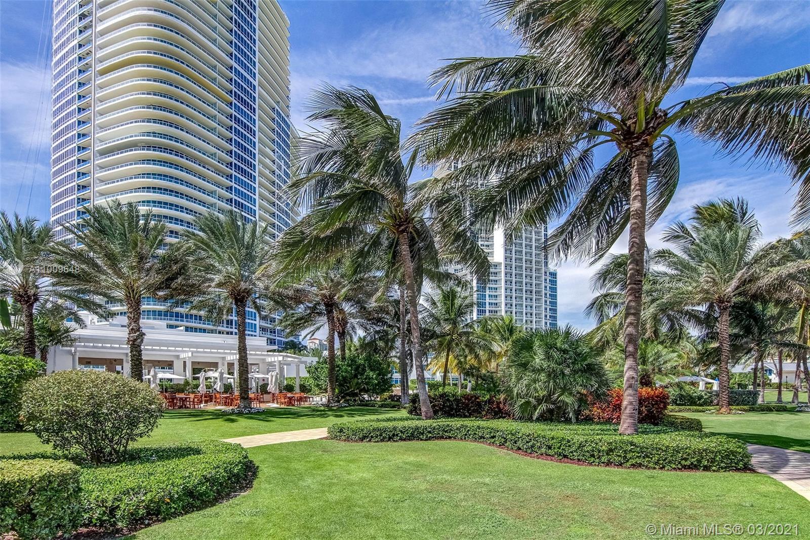 CONTINUUM ON SOUTH BEACH - Residential