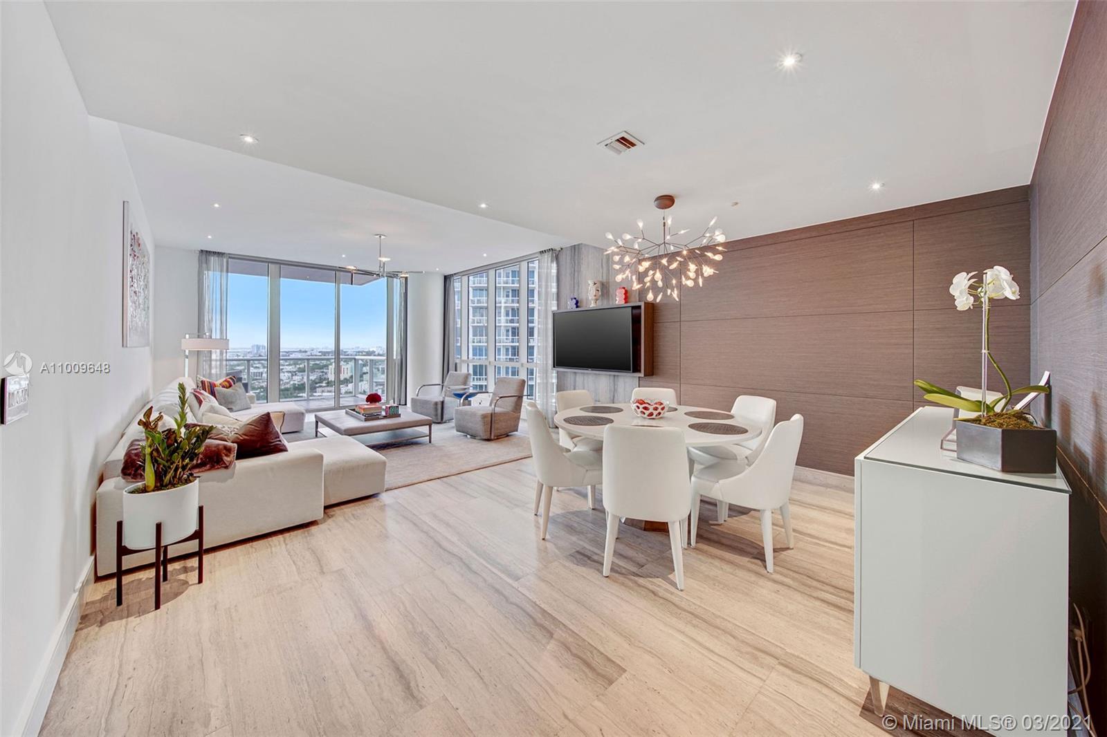 CONTINUUM ON SOUTH BEACH - Residential