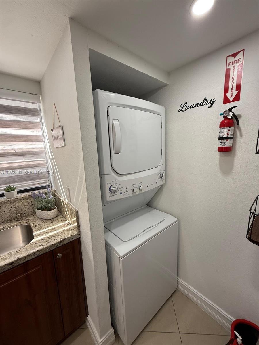 WESTWIND LAKES SEC 4 - Residential
