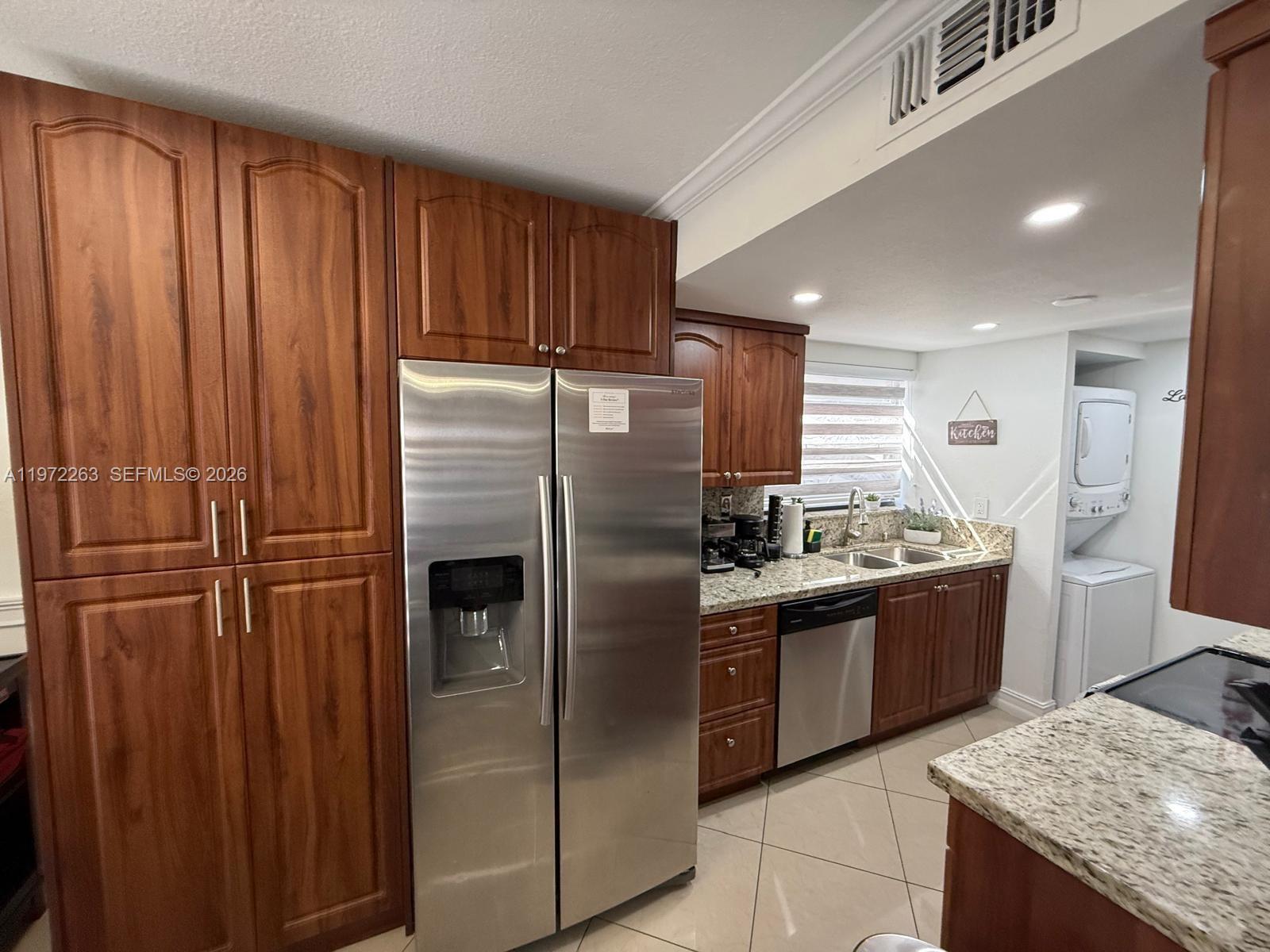 WESTWIND LAKES SEC 4 - Residential