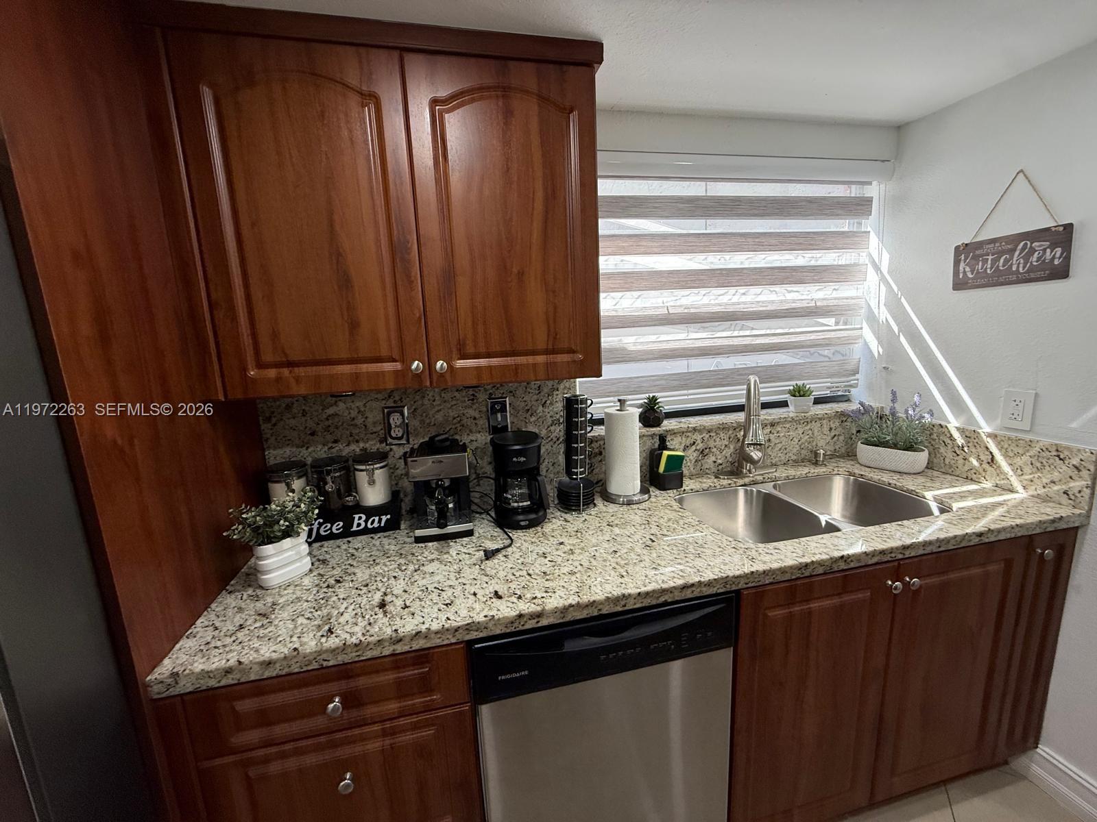 WESTWIND LAKES SEC 4 - Residential