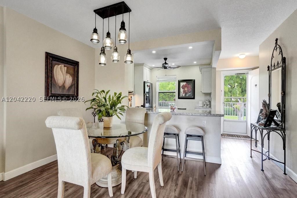 MEADOWBROOK LAKES CONDO - Residential