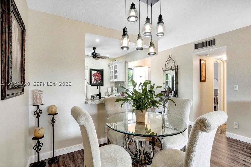 MEADOWBROOK LAKES CONDO - Residential