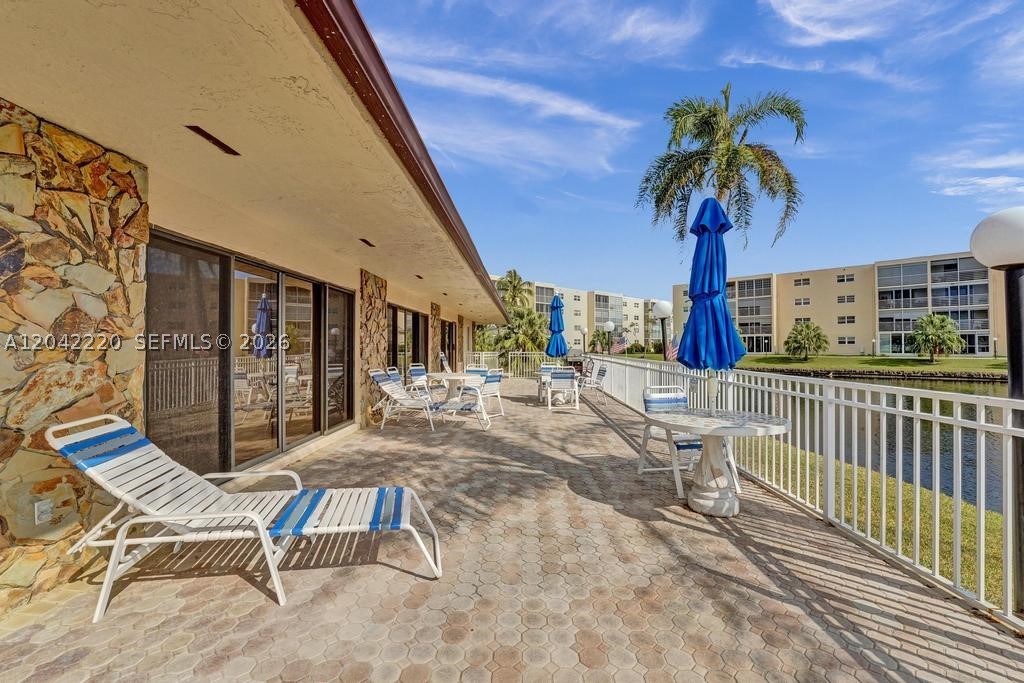 MEADOWBROOK LAKES CONDO - Residential