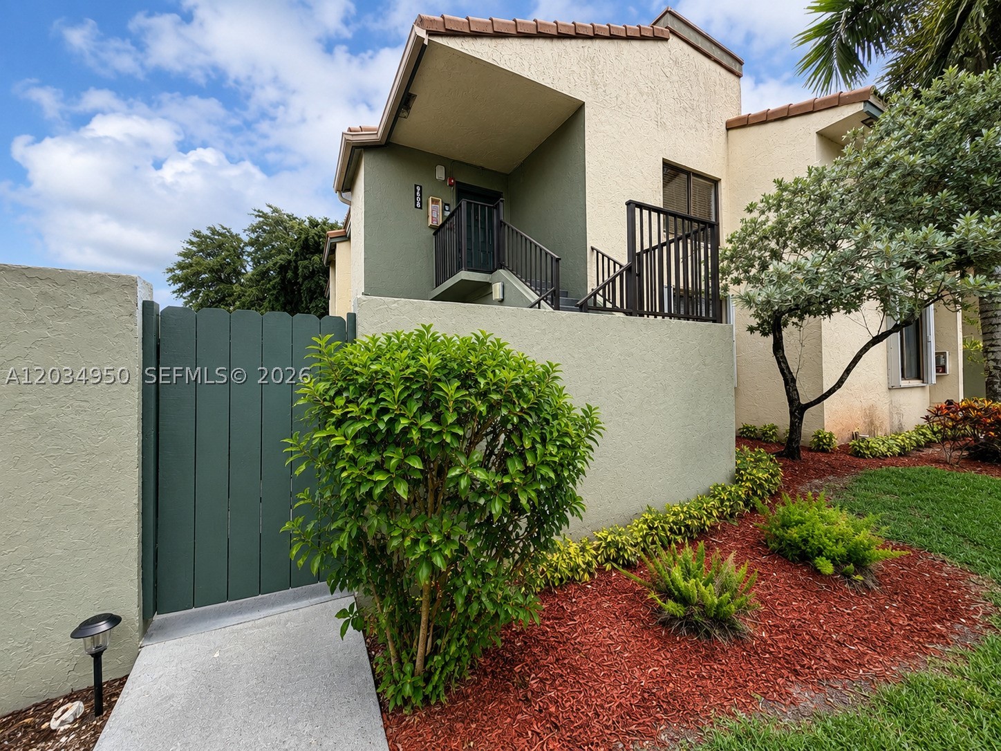 PATIOS OF OAKWOOD CONDO - Residential Lease