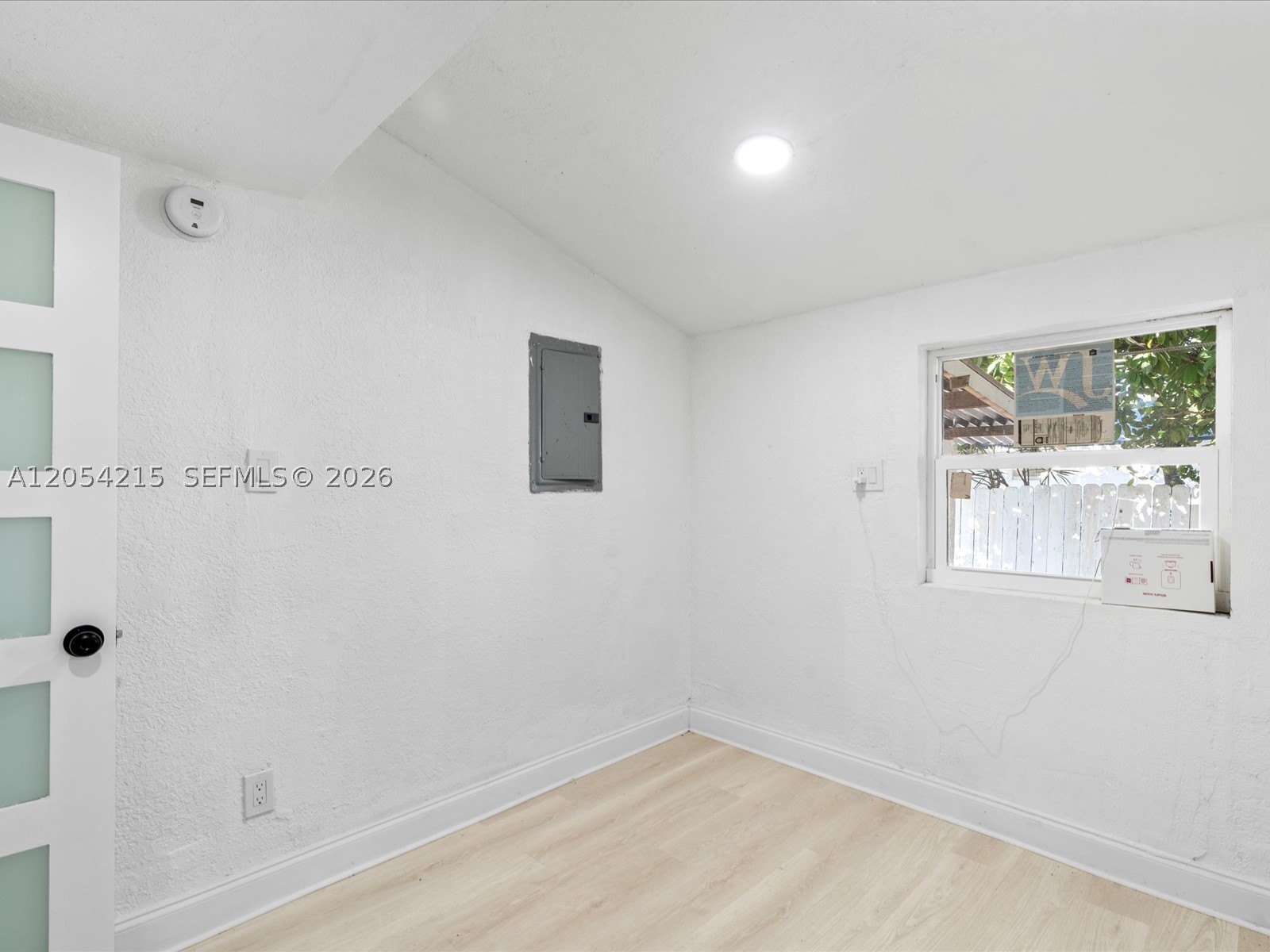 LIBERTY CITY - Residential Lease