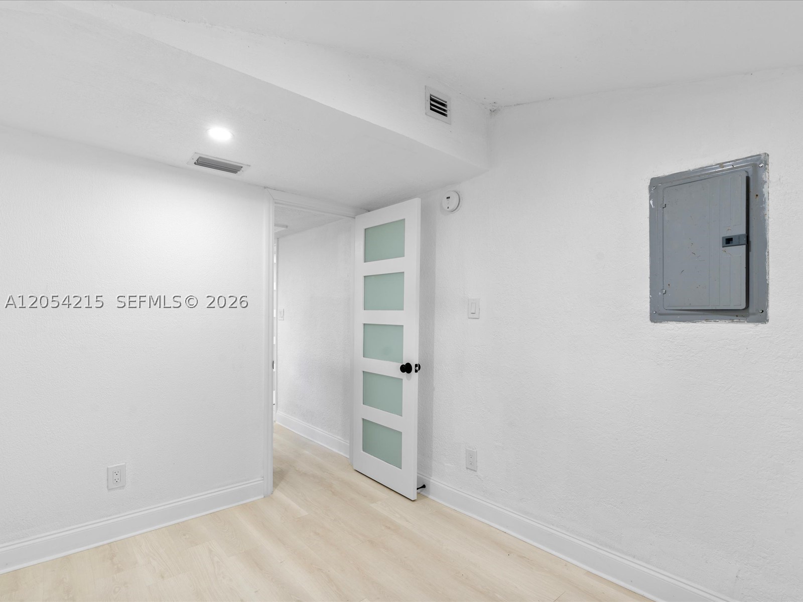 LIBERTY CITY - Residential Lease