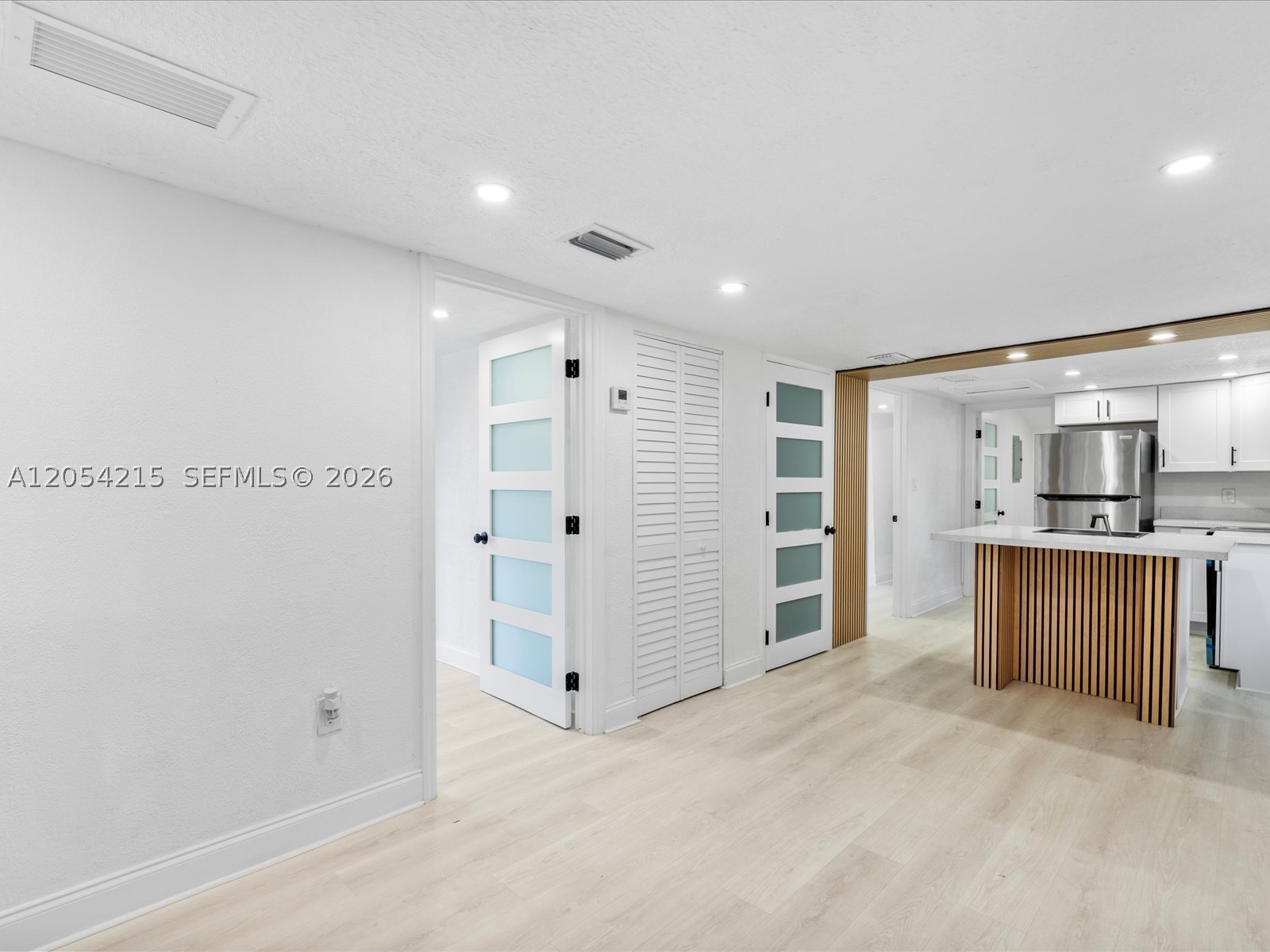LIBERTY CITY - Residential Lease