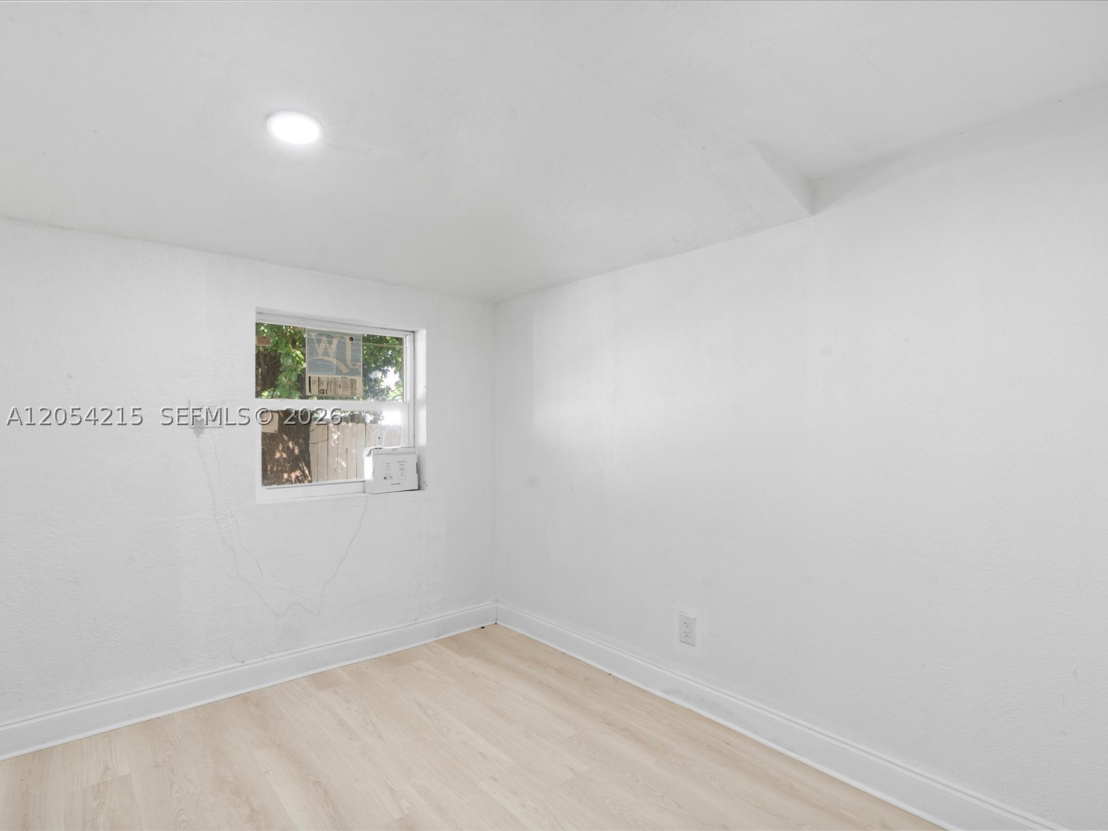 LIBERTY CITY - Residential Lease